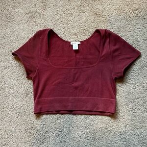 Burgundy Ribbed Fitted Crop Top